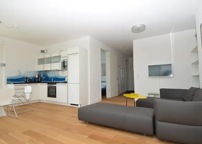 Ostseeresidenz - Penthouse 19 Mit Sauna, Balkon, Meerblick * Sassnitz